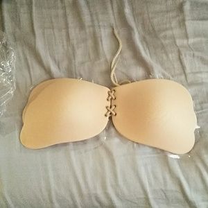 Brand new stickey bra backless buy 1get1 half off